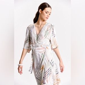 Molly Bracken, Tropical Palm Print Wrap Maxi Dress Size Medium new without tags